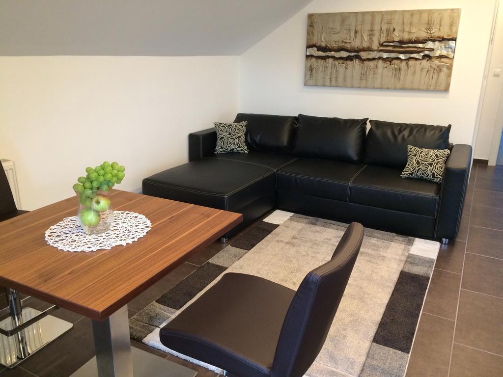Leiner Apartman Hévíz Oda fotoğraf