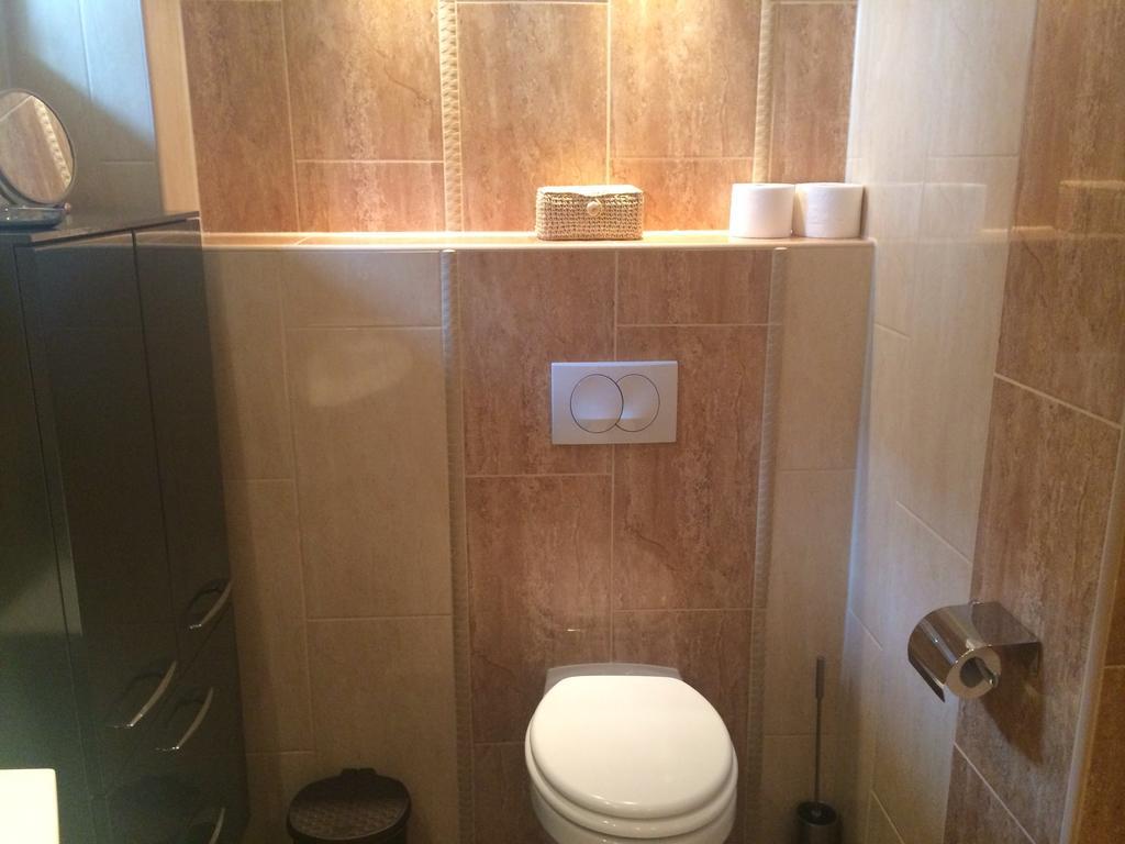 Leiner Apartman Hévíz Oda fotoğraf