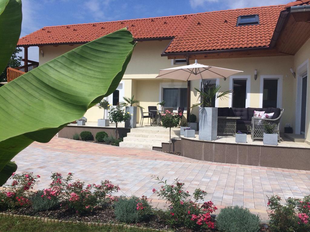 Leiner Apartman Hévíz Oda fotoğraf