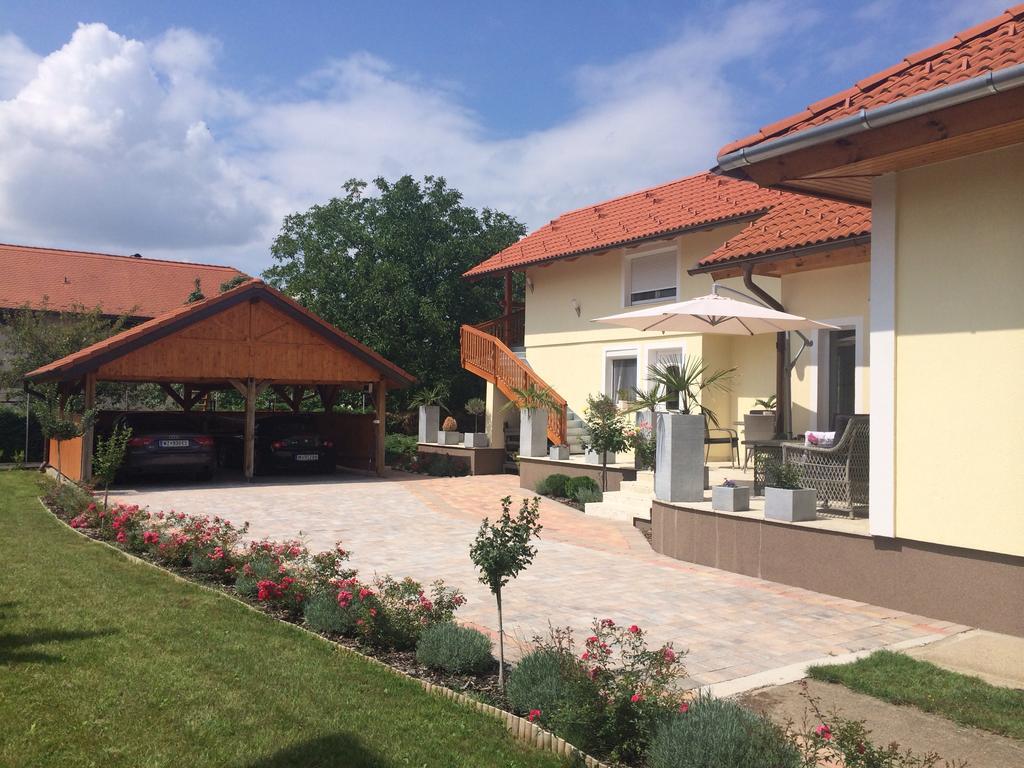 Leiner Apartman Hévíz Oda fotoğraf