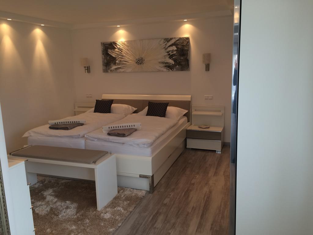 Leiner Apartman Hévíz Oda fotoğraf